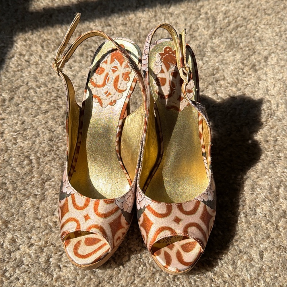 Aldo Peep Toe Size 7 Pattern and Floral Slingback Cork Heel